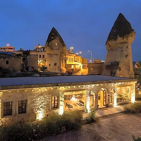 Lunar Cappadocia 3* 格雷梅