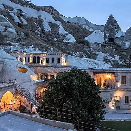 Lunar Cappadocia 3* 格雷梅