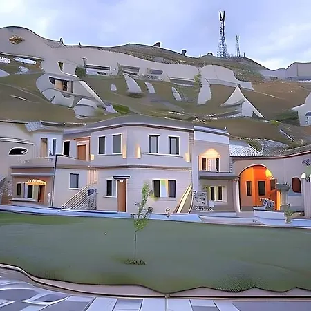 Lunar Cappadocia 格雷梅